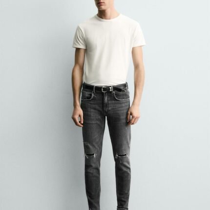 SKINNY FIT JEANS